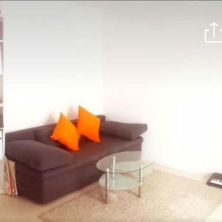 Helles Zimmer Mit Balkon Zwischen Uni Und Altstadt Ρέγκενσμπουργκ Εξωτερικό φωτογραφία