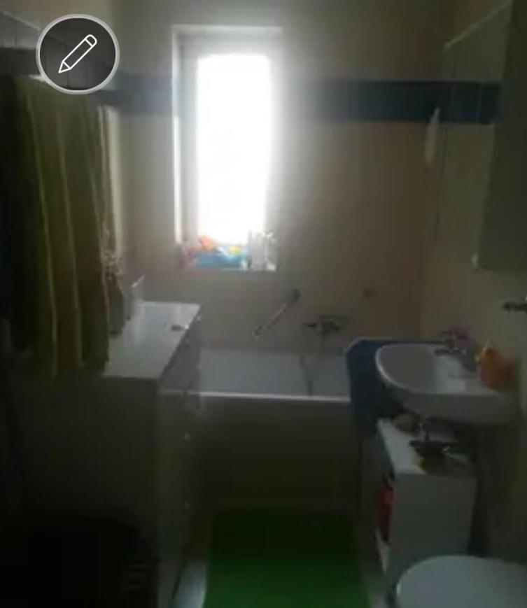 Helles Zimmer Mit Balkon Zwischen Uni Und Altstadt Ρέγκενσμπουργκ Εξωτερικό φωτογραφία